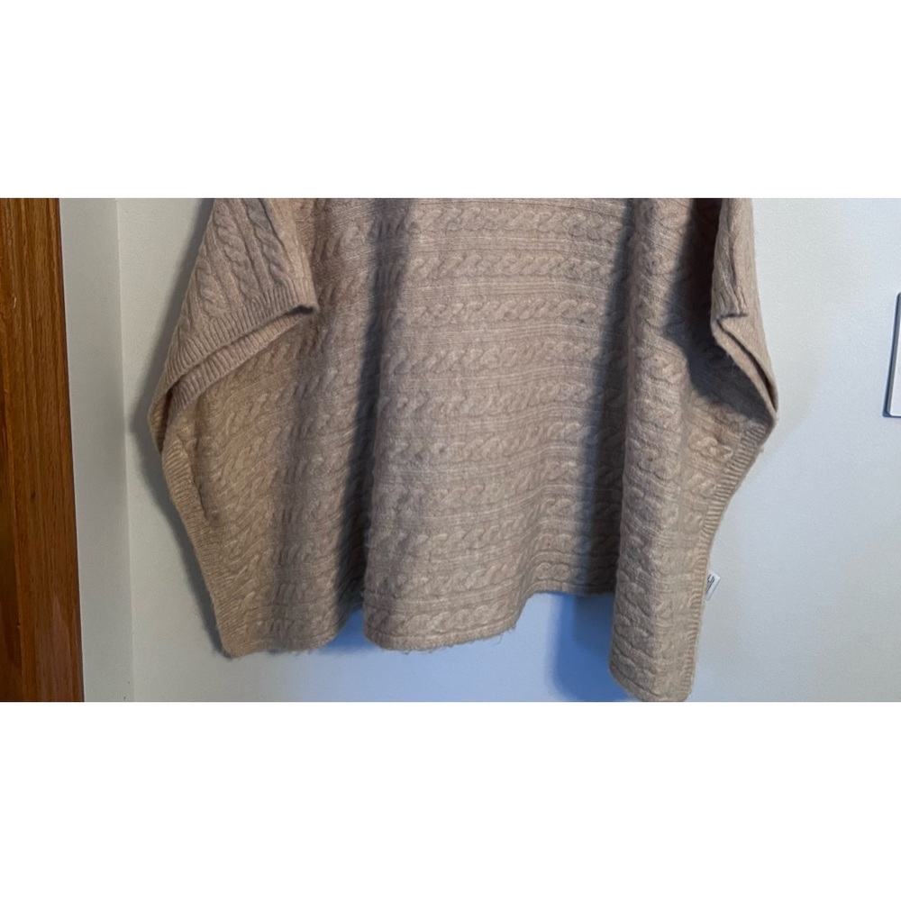 Poncho sweater